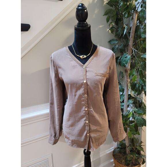 Chicos Blouse Women's Size 2/Large Brown Model Long sleeve V Neck Button Front - Picture 1 of 12